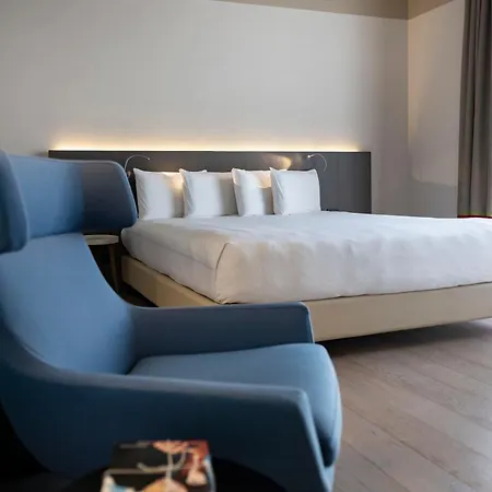 Savona 18 Milan