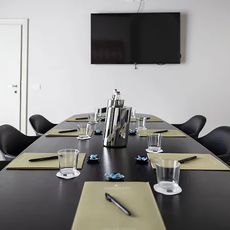 Savona 18 - Member Of Preferred &